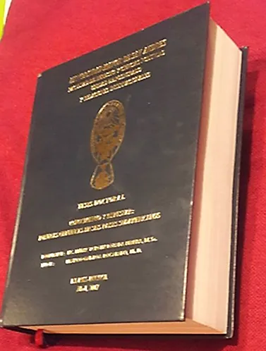 <p>Elaboración y presentación de la tesis doctoral de 592 páginas titulada:&nbsp;<i>Conocimiento y bienestar: Políticas científicas en seis países sudamericanos.&nbsp;</i>El Dr. Franco Gamboa Rocabado fue tutor.</p>